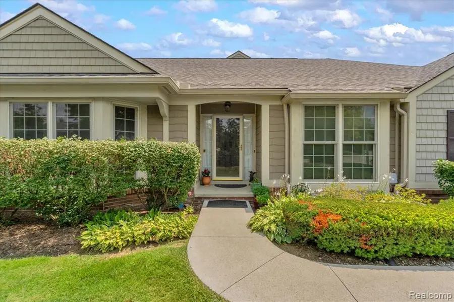 877 Tartan, Bloomfield Hills, MI 48304 - #2