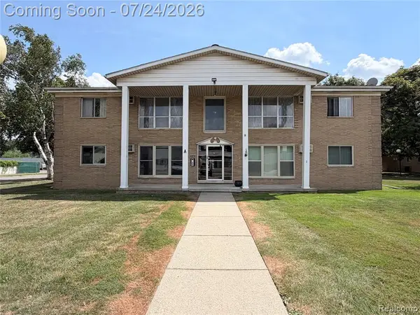 26305 W 7 Mile Rd #201, Redford, MI 48240