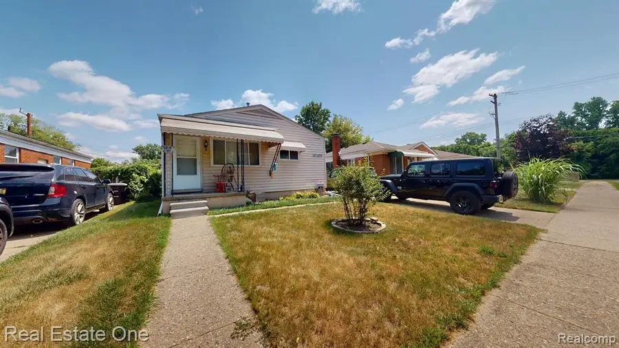 19154 Antago, Livonia, MI 48152 - #2