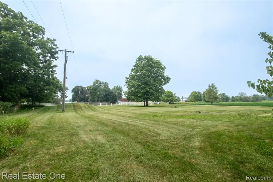 145 S Stockbridge, Webberville, MI 48892 - #2
