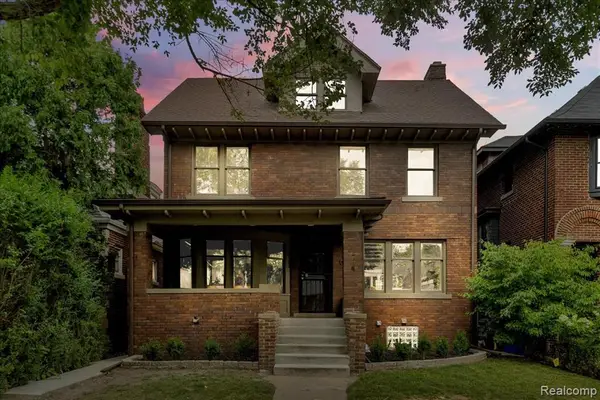 1794 Seyburn, Detroit, MI 48214