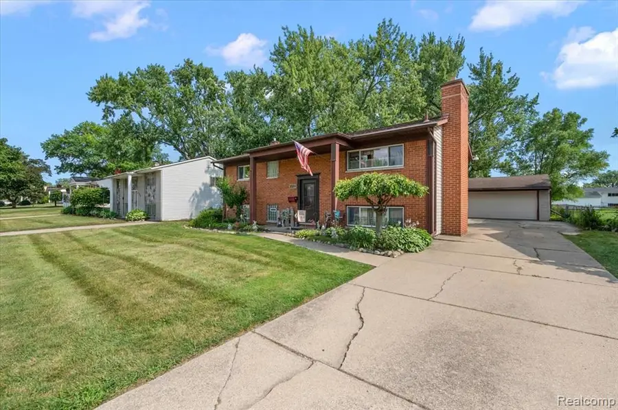 2504 Koper, Sterling Heights, MI 48310 - #3