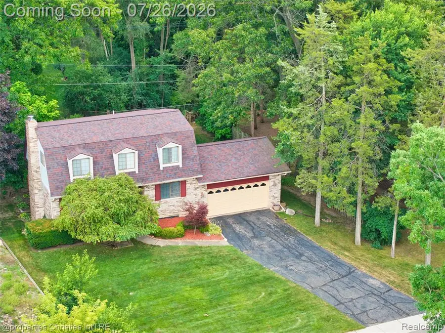 1317 S Williams Lake, Waterford, MI 48327 - #3