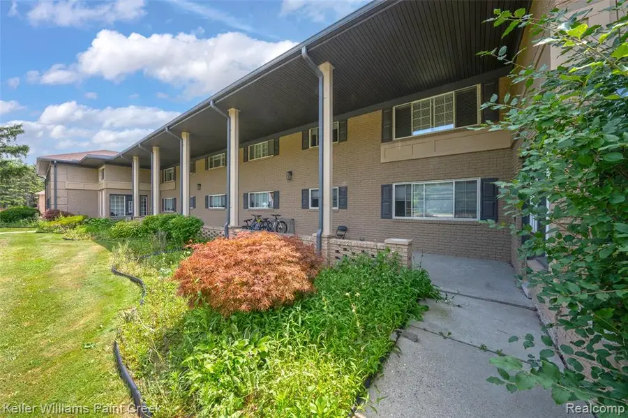 2311 Walton #44, Rochester Hills, MI 48309 - #2