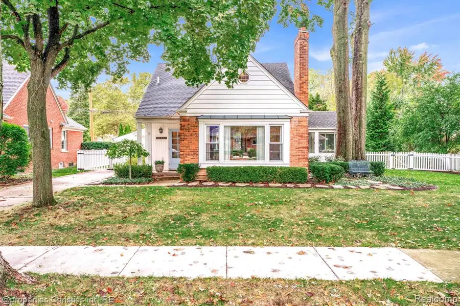 32361 Arlington, Beverly Hills, MI 48025 - #2