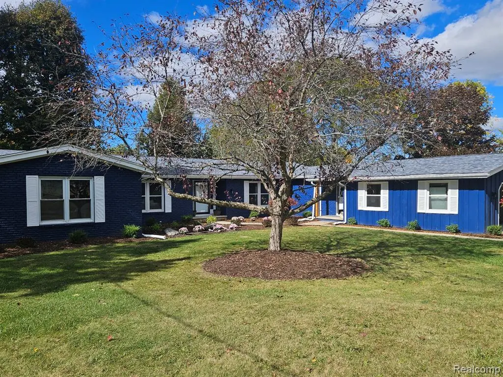 6353 Perry, Grand Blanc, MI 48439 - #1