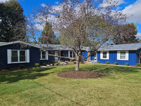 6353 Perry, Grand Blanc, MI 48439