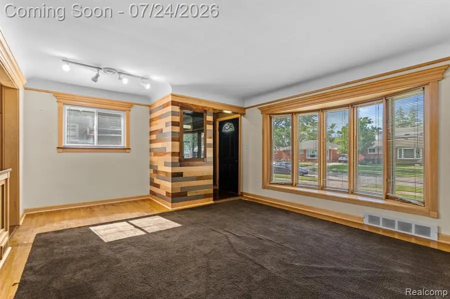 21518 Share, Saint Clair Shores, MI 48082 - #3