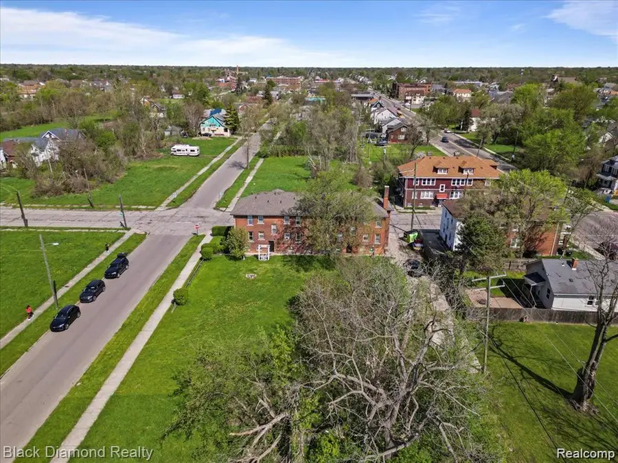 14800 E Vernor, Detroit, MI 48215 - #2