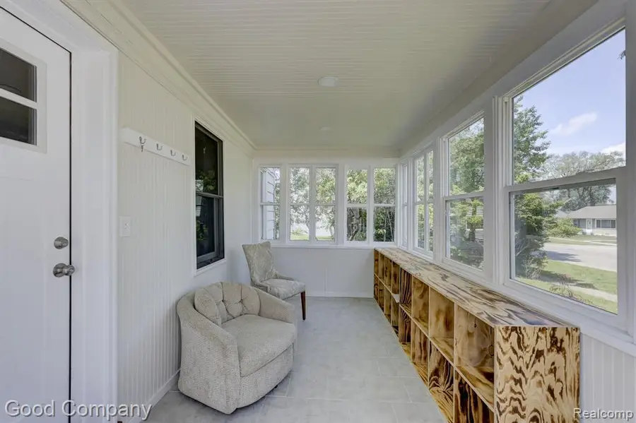 335 W Lincoln, Madison Heights, MI 48071 - #2
