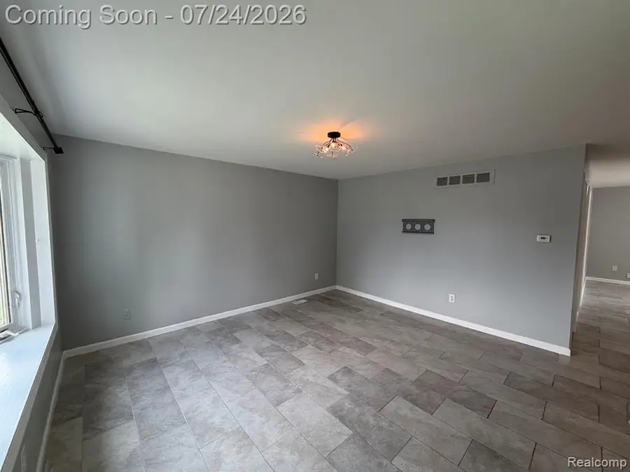 43673 Antietam Ct, Canton, MI 48188 - #2