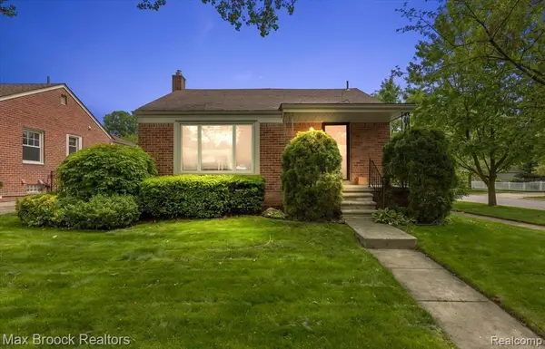 1493 E Melton, Birmingham, MI 48009