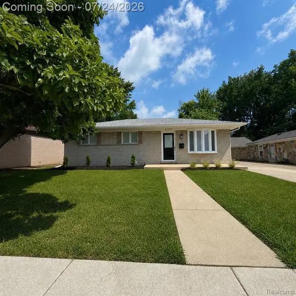 22327 Gordon, Saint Clair Shores, MI 48081