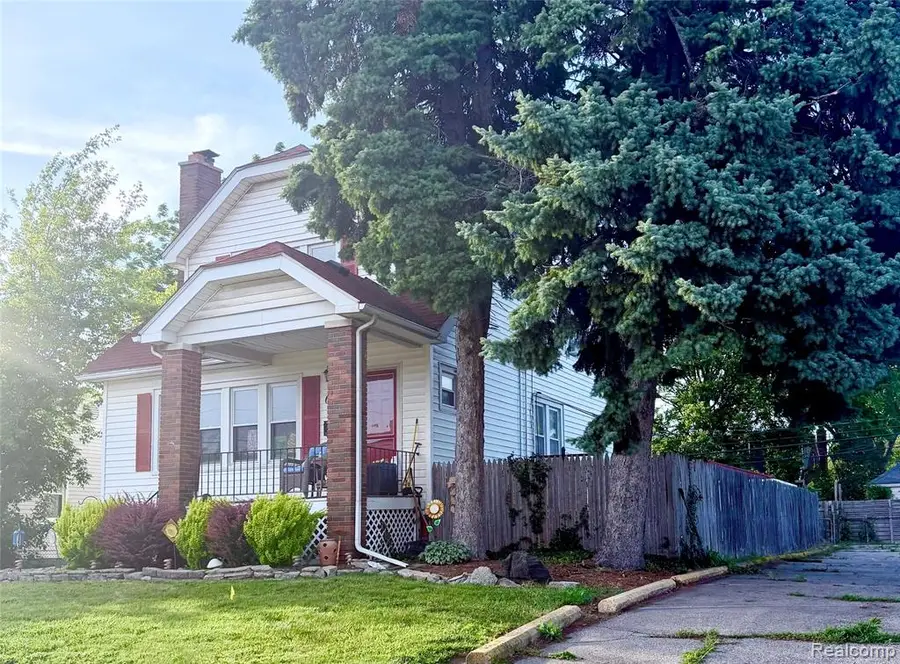 617 E Bennett, Ferndale, MI 48220 - #2