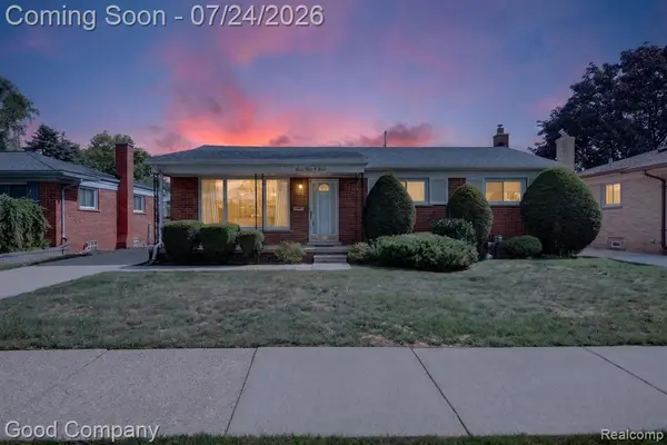 8308 Darlene, Warren, MI 48093