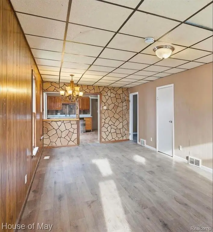 81 E Henry, River Rouge, MI 48218 - #2
