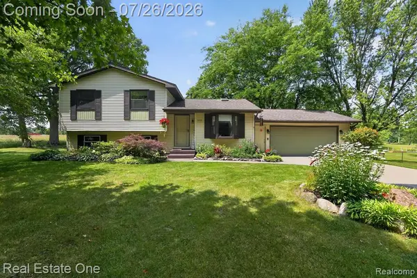 7255 Hall, Davisburg, MI 48350