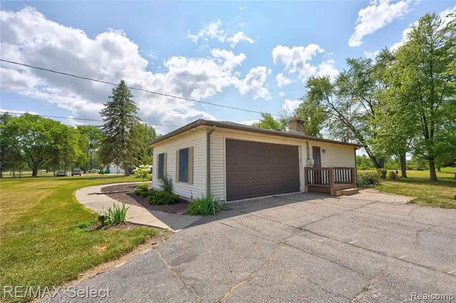 9394 Seymour, Swartz Creek, MI 48473 - #3