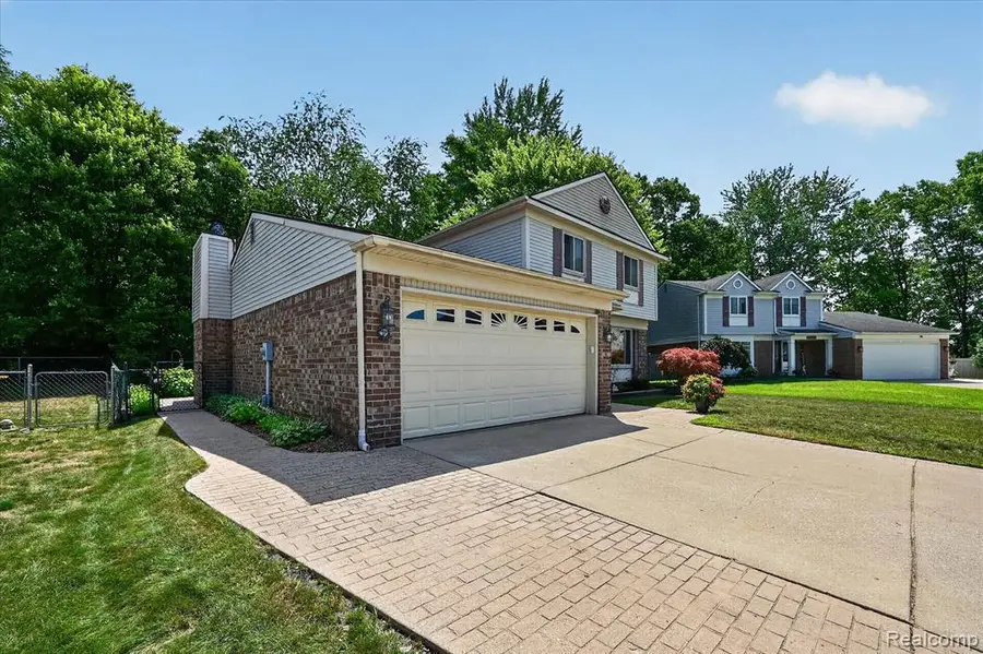 22757 Forestbrook, Brownstown, MI 48134 - #2