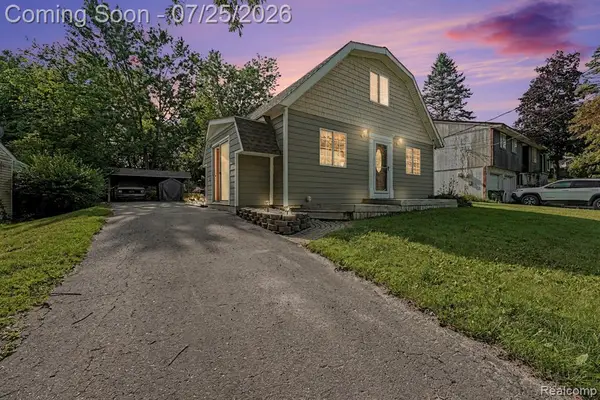 815 N Conklin, Lake Orion, MI 48362