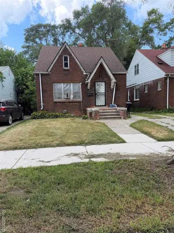 8177 Molena, Detroit, MI 48234