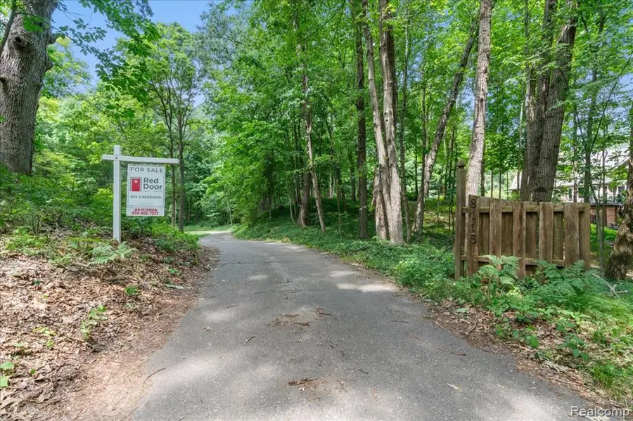8115 Kiowa, Pinckney, MI 48169 - #3
