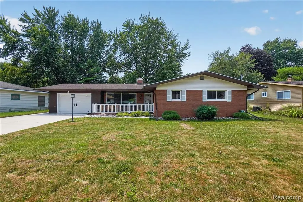 3504 Creekwood, Saginaw, MI 48601 - #1