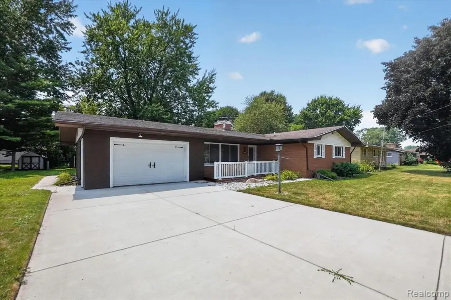 3504 Creekwood, Saginaw, MI 48601 - #2