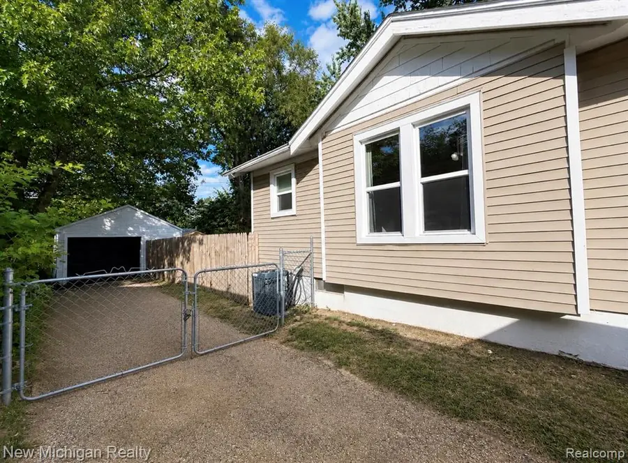 4301 Menton, Flint, MI 48507 - #2