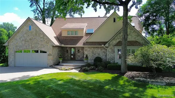 935 Pleasant, Birmingham, MI 48009