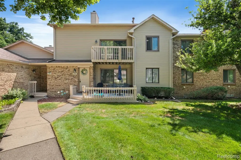7096 Clements, West Bloomfield, MI 48322 - #1