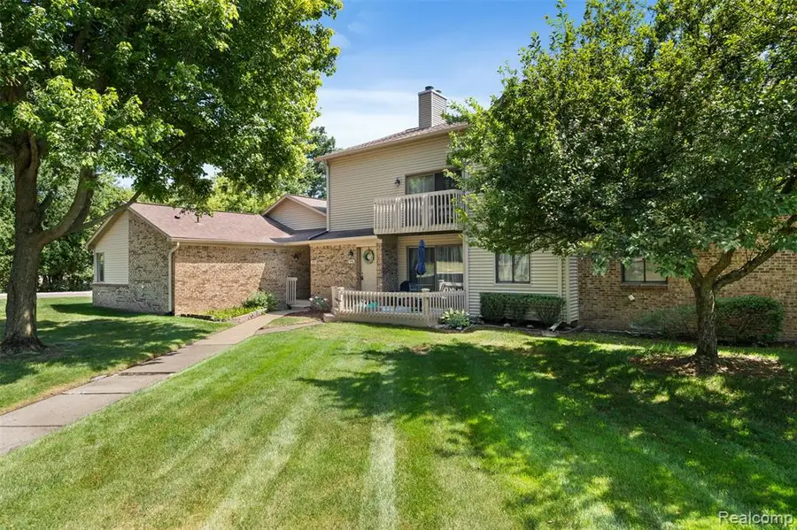 7096 Clements, West Bloomfield, MI 48322 - #2