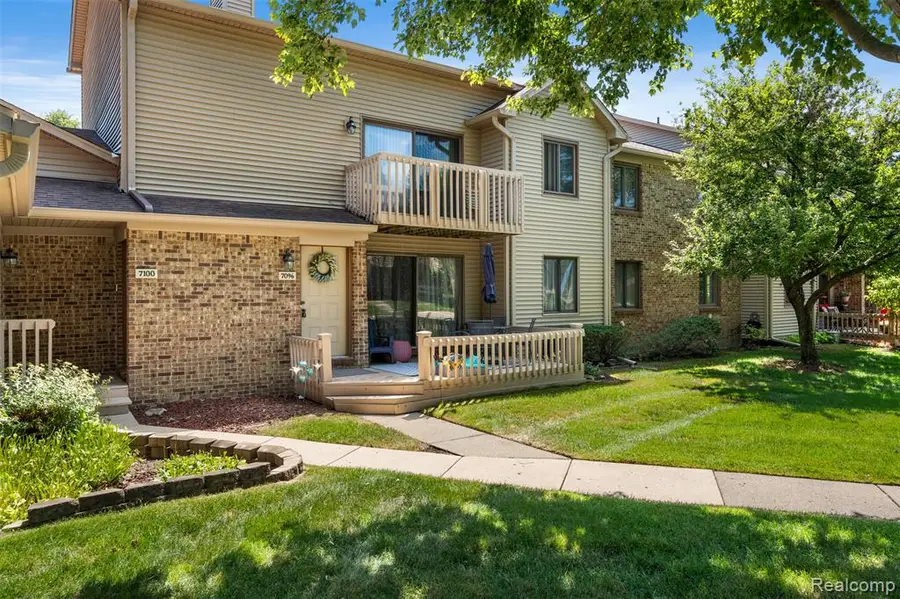 7096 Clements, West Bloomfield, MI 48322 - #3