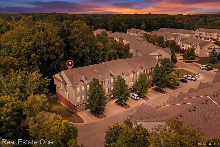 1615 Red Hickory, Howell, MI 48855 - #2