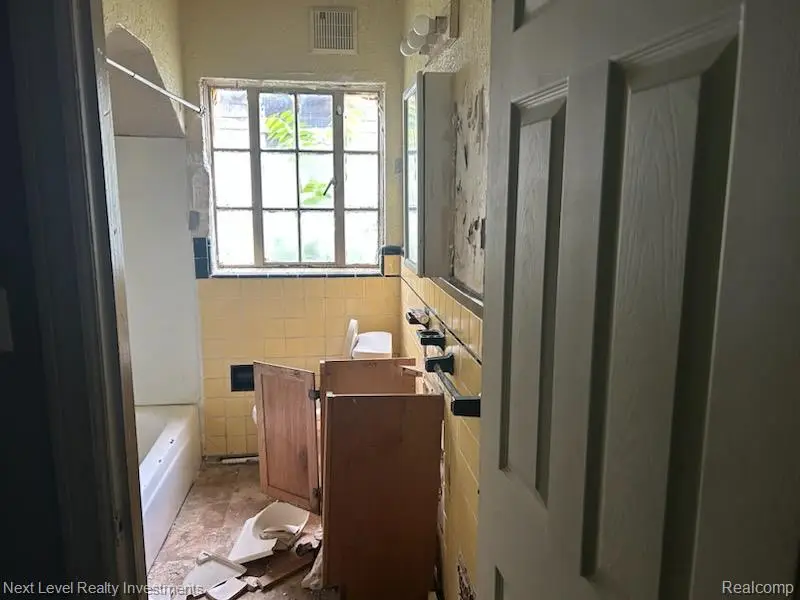 8854 Pinehurst, Detroit, MI 48204 - #3