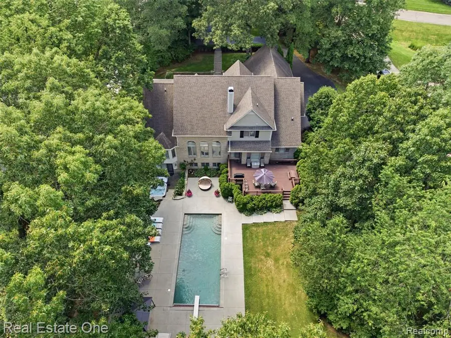 6140 Englewood, Clarkston, MI 48346 - #2