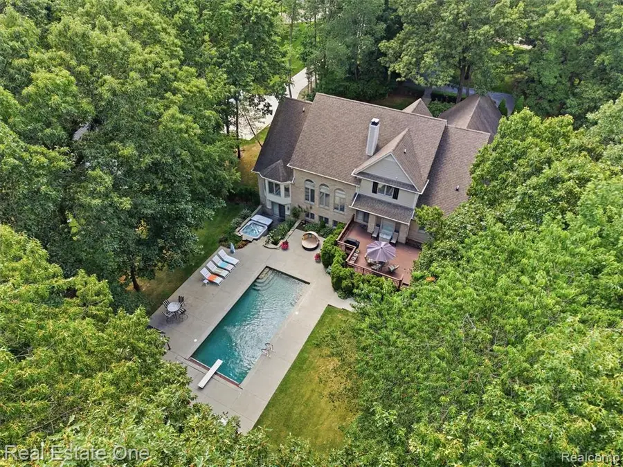6140 Englewood, Clarkston, MI 48346 - #3