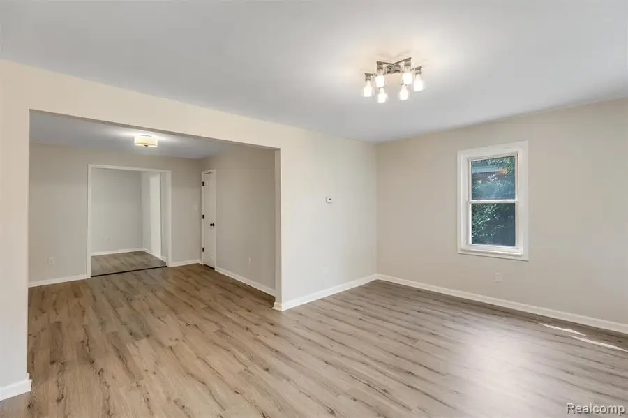 5850 Deering, Garden City, MI 48135 - #2