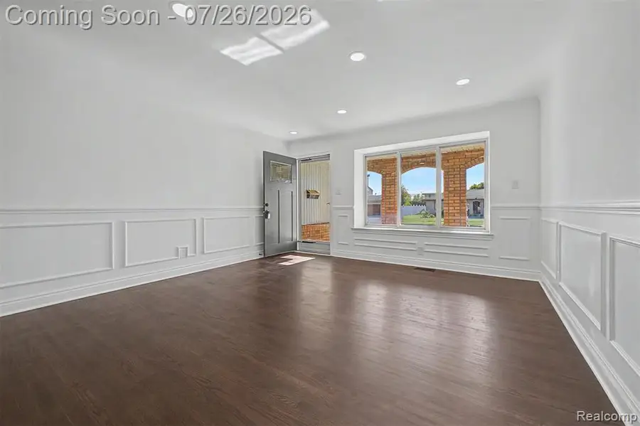 2226 Whitefield, Dearborn Heights, MI 48127 - #3