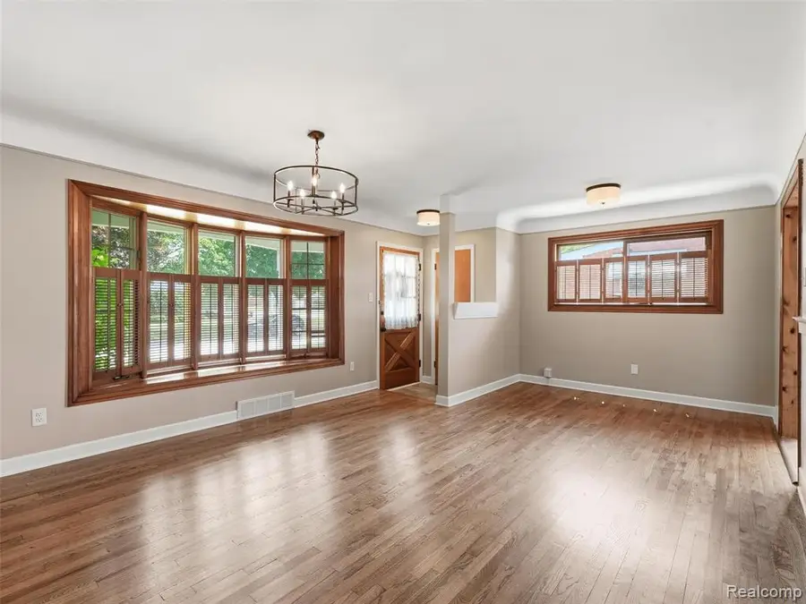 3170 Maxwell, Trenton, MI 48183 - #2