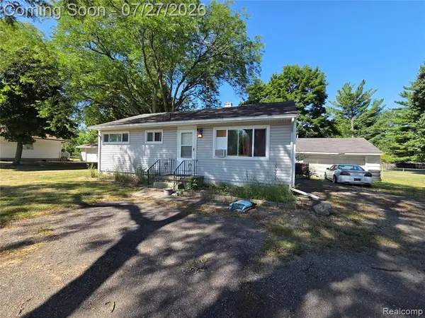 6056 Dort, Grand Blanc, MI 48439
