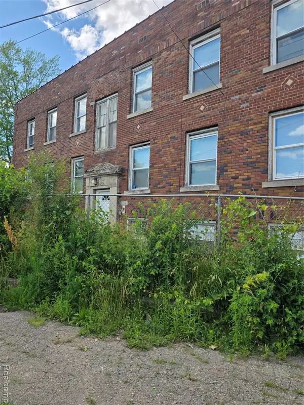 17129 Westphalia, Detroit, MI 48205