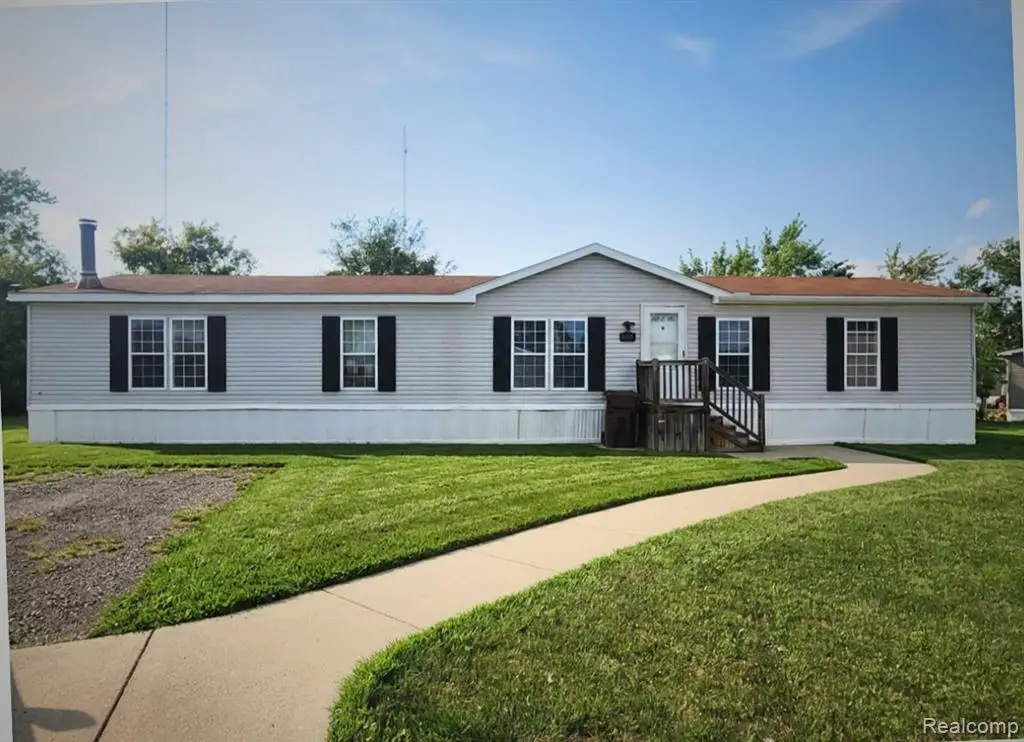 28868 Cherrywood, Flat Rock, MI 48134 - #1
