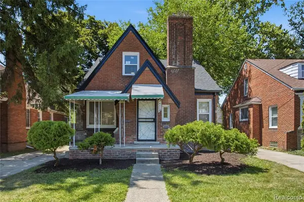 16853 Lindsay, Detroit, MI 48235