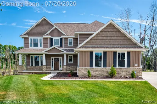 685 Birkdale, Howell, MI 48843