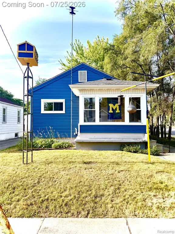 3521 Clairmont, Flint, MI 48503
