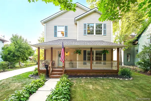 230 W Lake, South Lyon, MI 48178