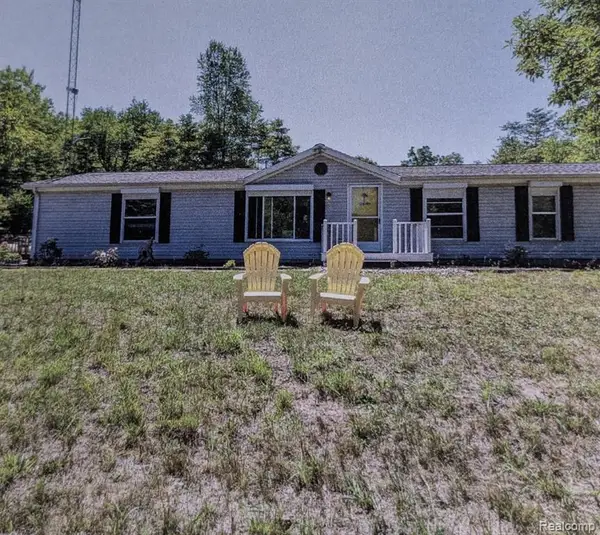 72445 County Road 380, South Haven, MI 49090