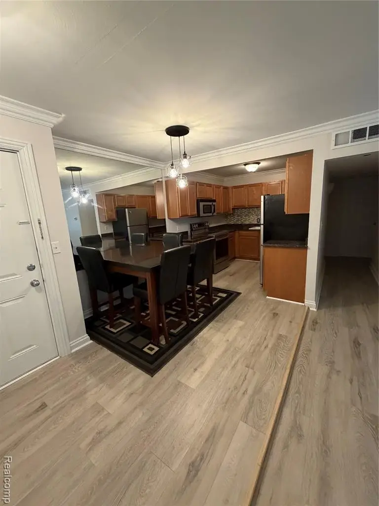 2245 Walton #56, Rochester Hills, MI 48309 - #2