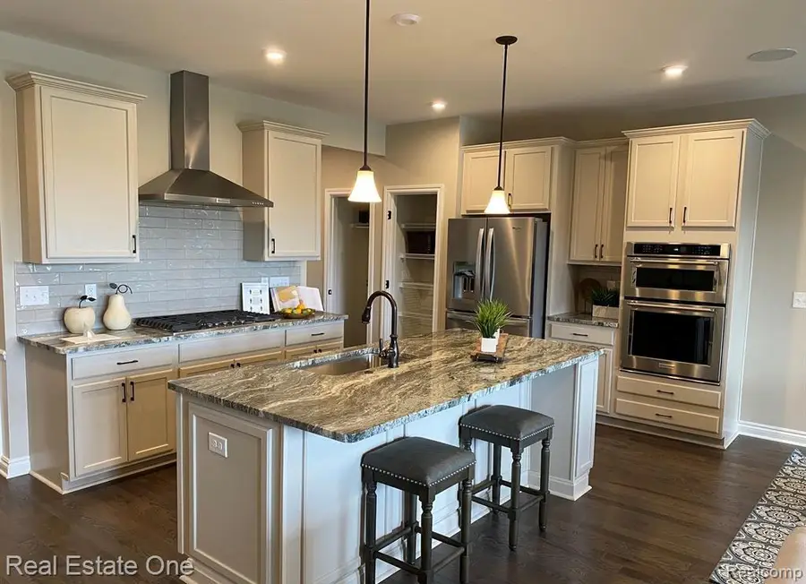 4913 Glenora #98, Lake Orion, MI 48359 - #2
